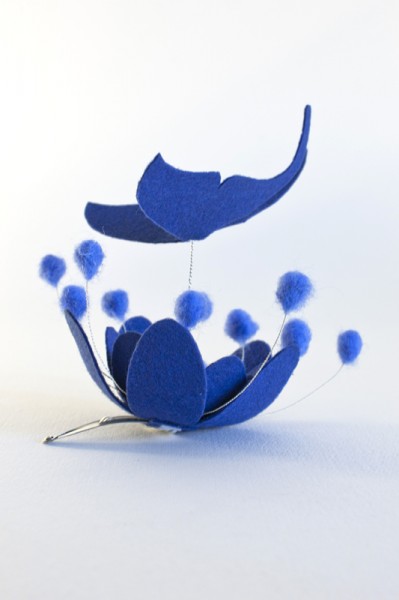 blu fascinator